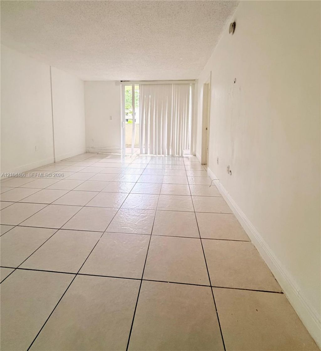 10000 NW 80th Ct, Unit 2227, Hialeah Gardens, FL 33016 Photo