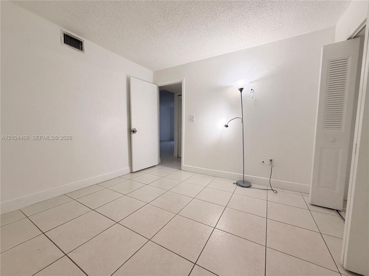 10000 NW 80th Ct, Unit 2227, Hialeah Gardens, FL 33016 Photo
