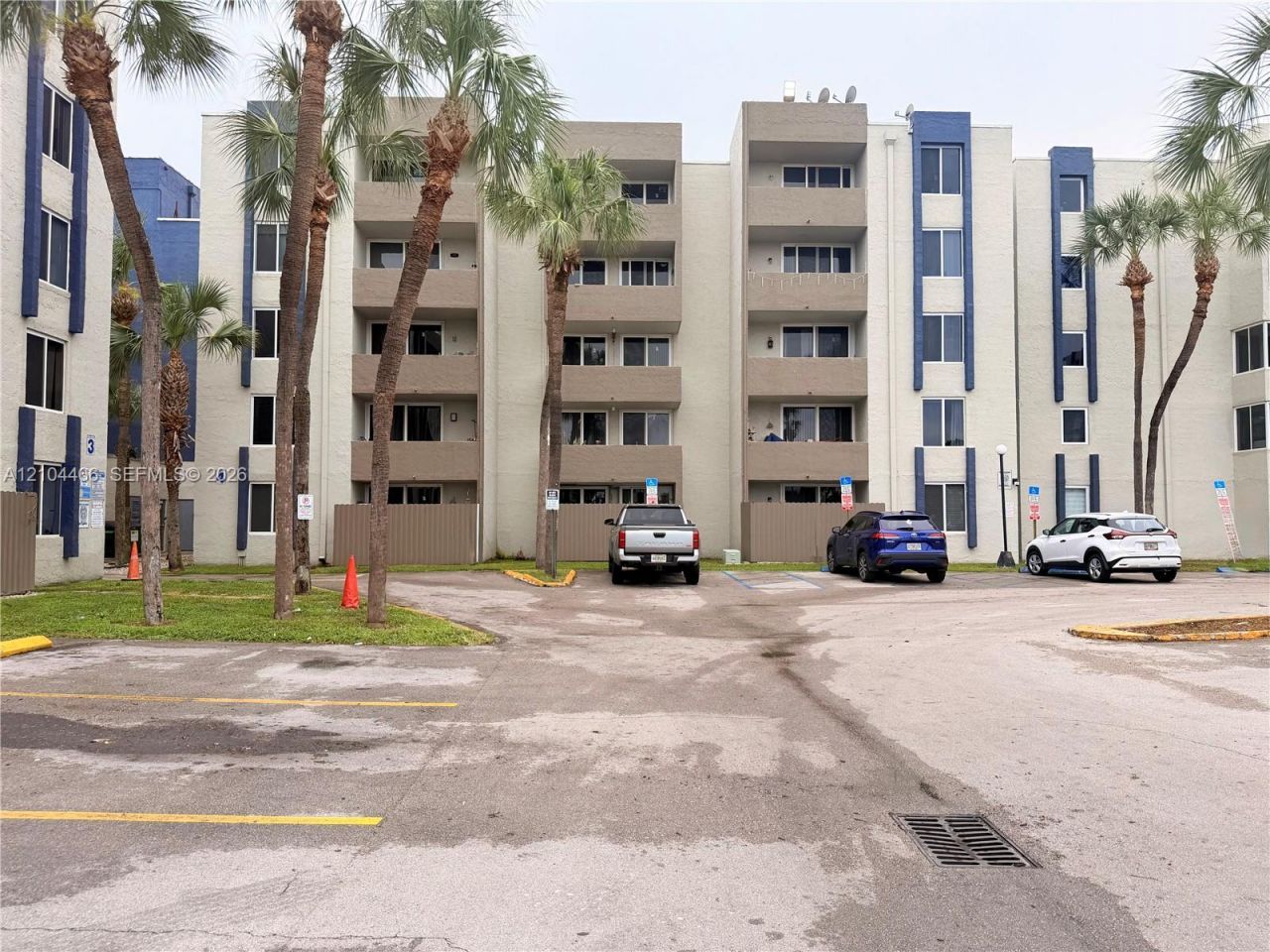 10000 NW 80th Ct, Unit 2227, Hialeah Gardens, FL 33016 Photo