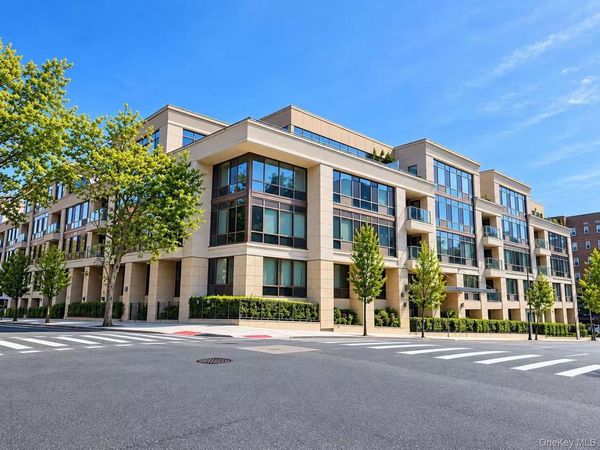 6405 Yellowstone Boulevard, Unit PH502, Forest Hills, NY 11375