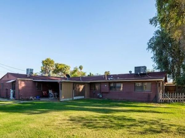 2250 W AUGUSTA Avenue, Phoenix, AZ 85021