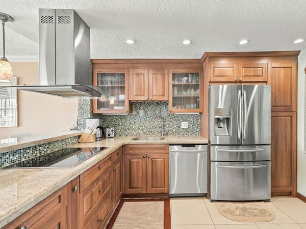 3980 Oaks Clubhouse Drive, Unit 212, Pompano Beach, FL 33069