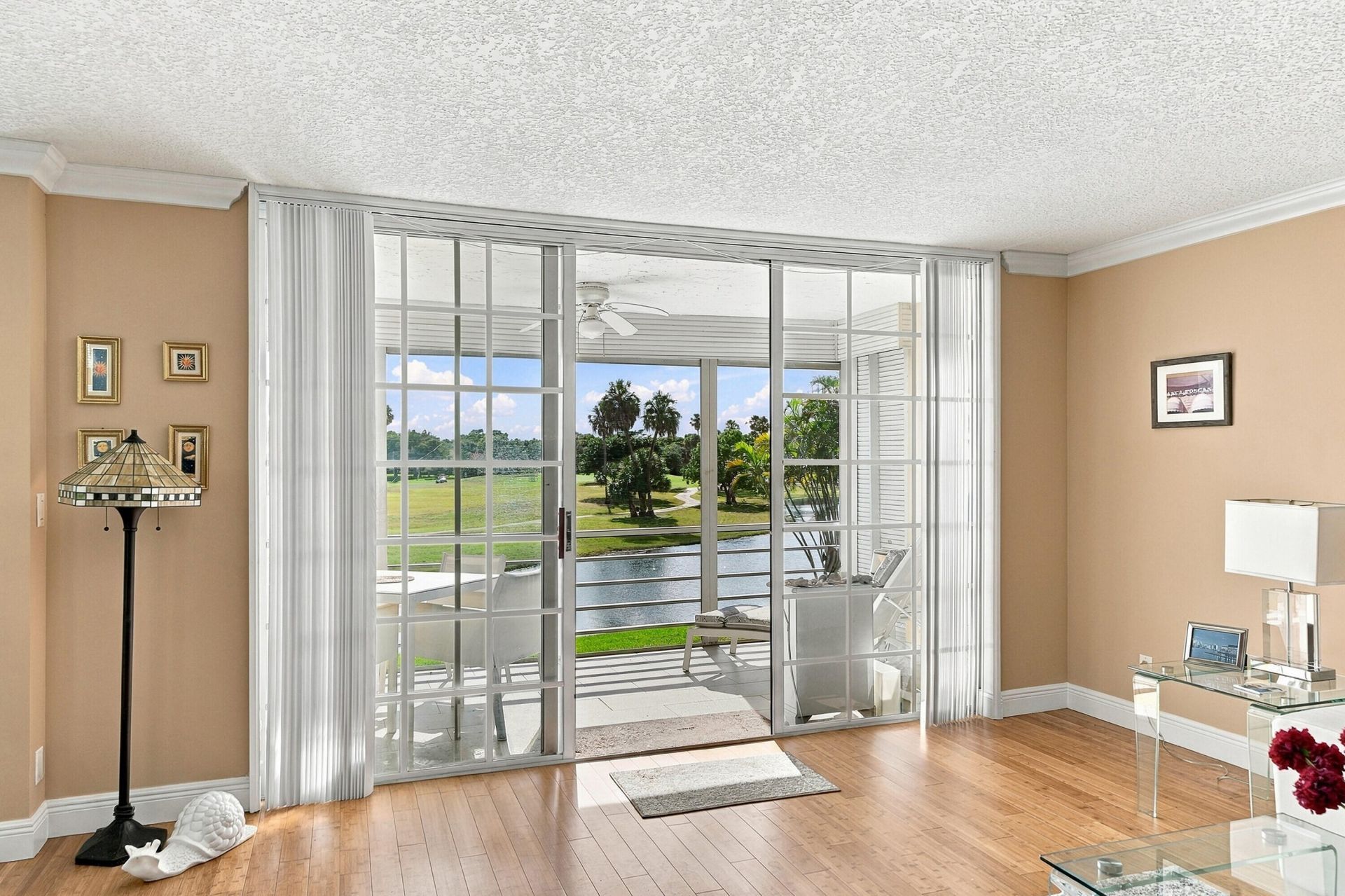 3980 Oaks Clubhouse Drive, Unit 212, Pompano Beach, FL 33069 Photo