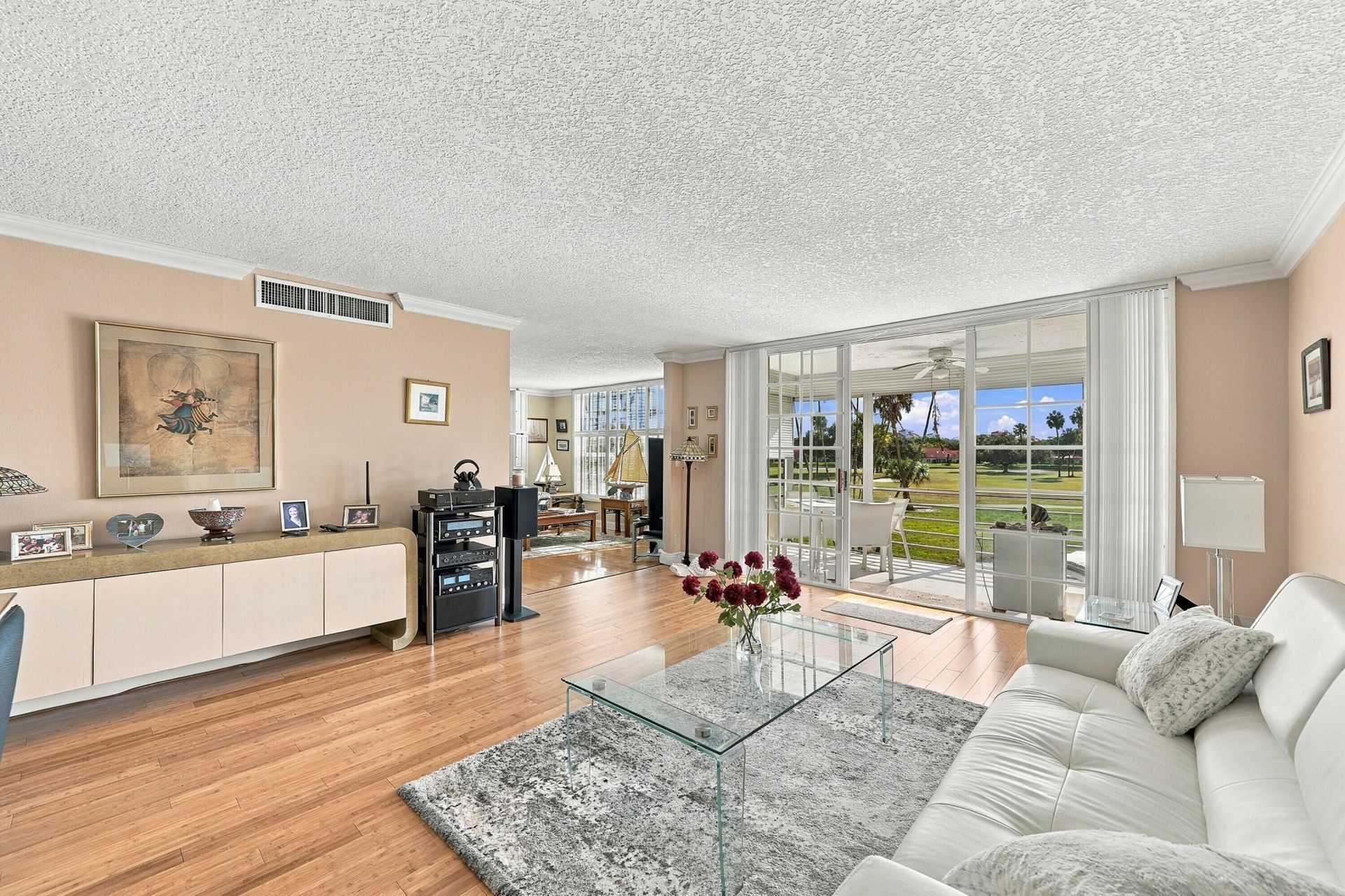 3980 Oaks Clubhouse Drive, Unit 212, Pompano Beach, FL 33069 Photo