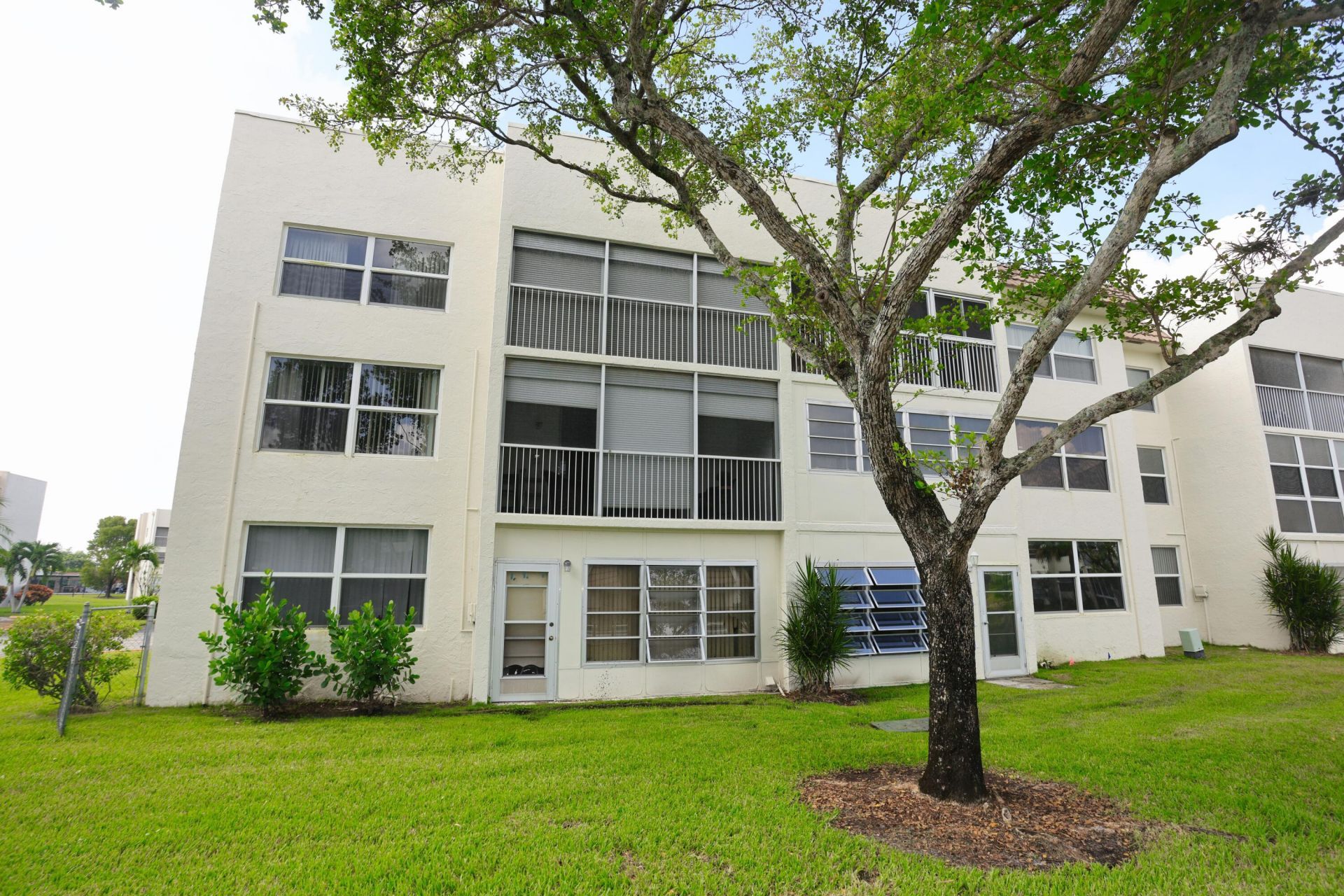 6850 Royal Palm Boulevard, Unit 211G, Margate, FL 33063 Photo