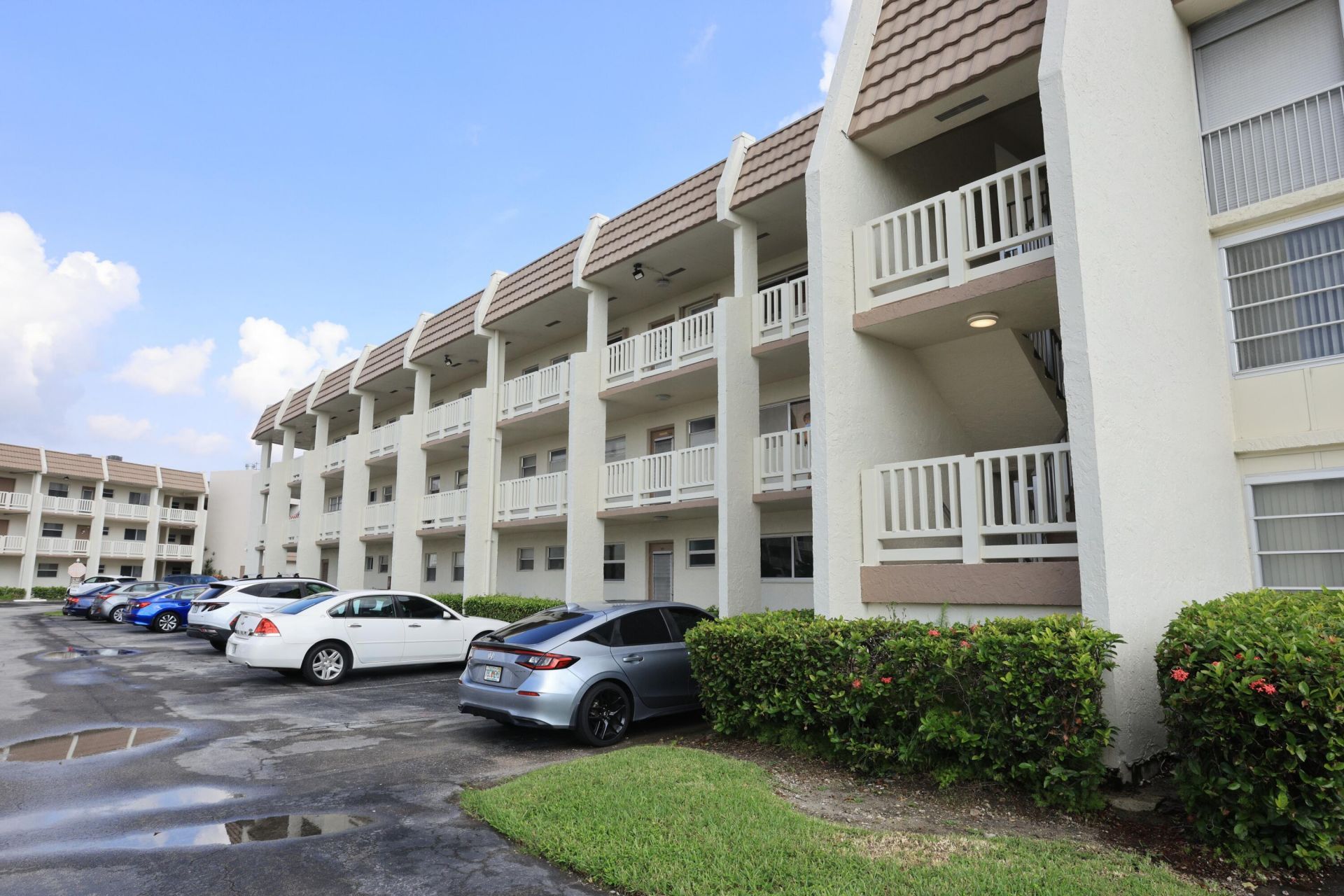 6850 Royal Palm Boulevard, Unit 211G, Margate, FL 33063 Photo