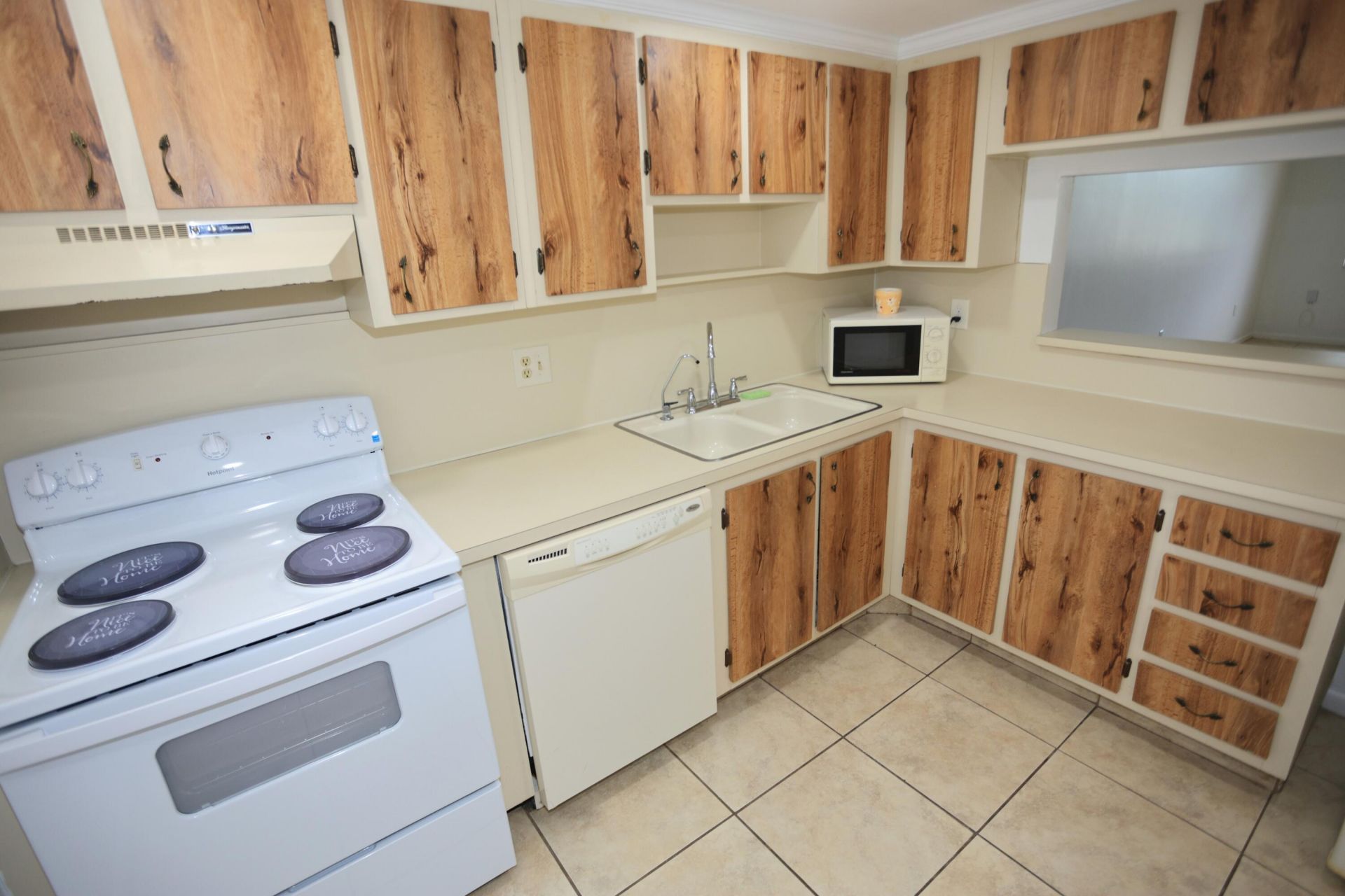 6850 Royal Palm Boulevard, Unit 211G, Margate, FL 33063 Photo