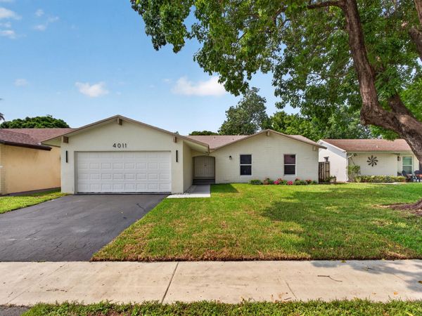 4011 NW 93rd Avenue, Sunrise, FL 33351