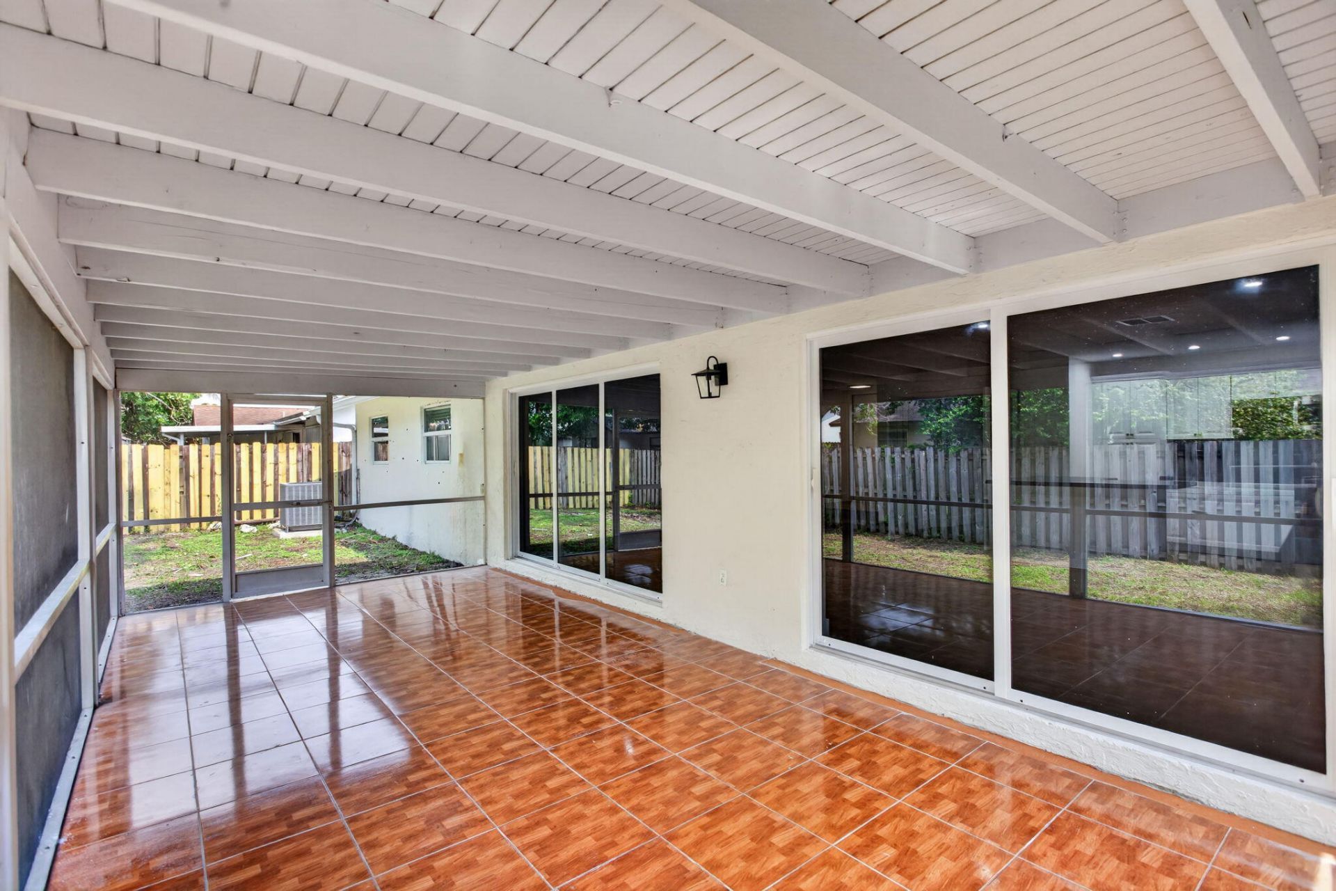 4011 NW 93rd Avenue, Sunrise, FL 33351 Photo