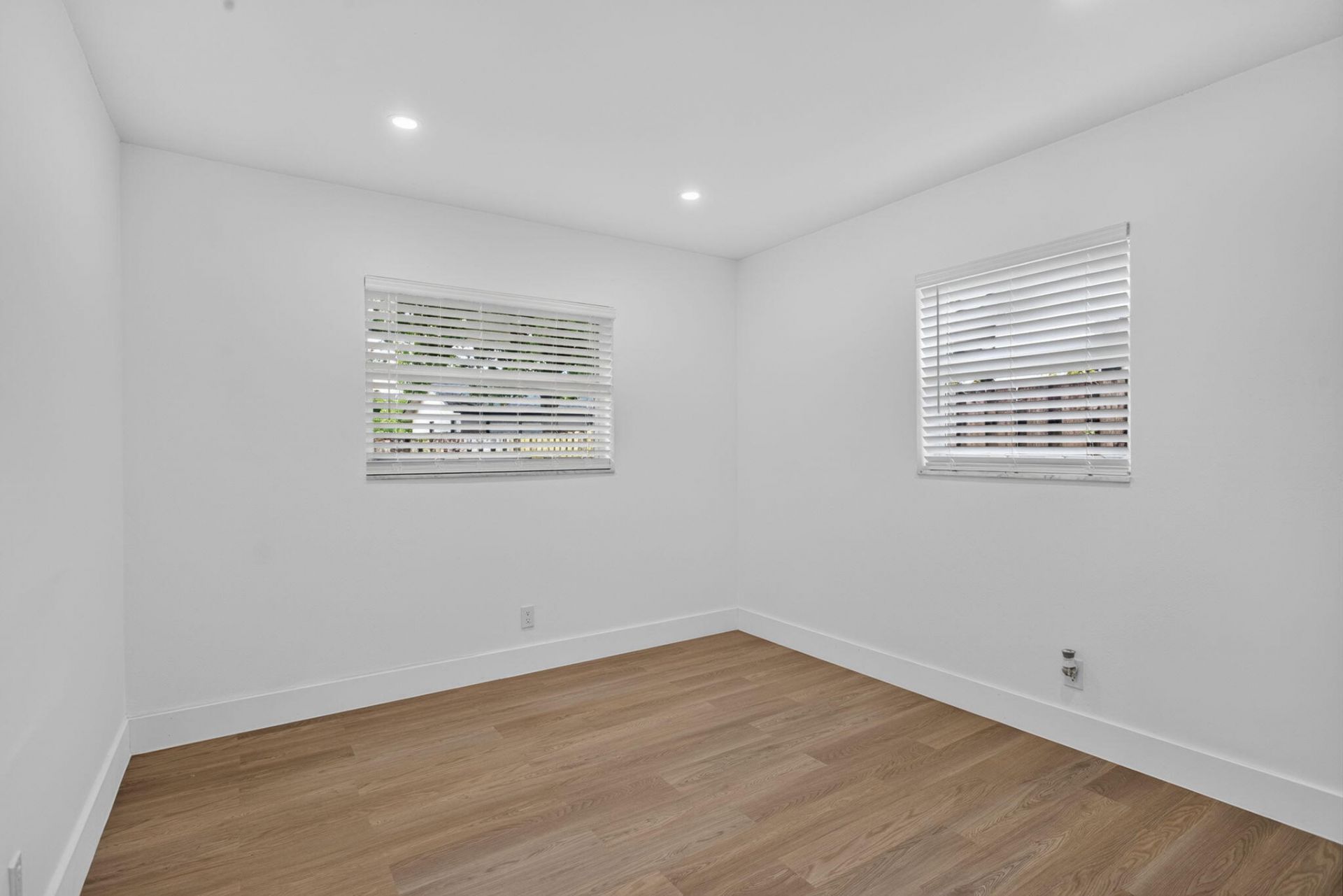 4011 NW 93rd Avenue, Sunrise, FL 33351 Photo