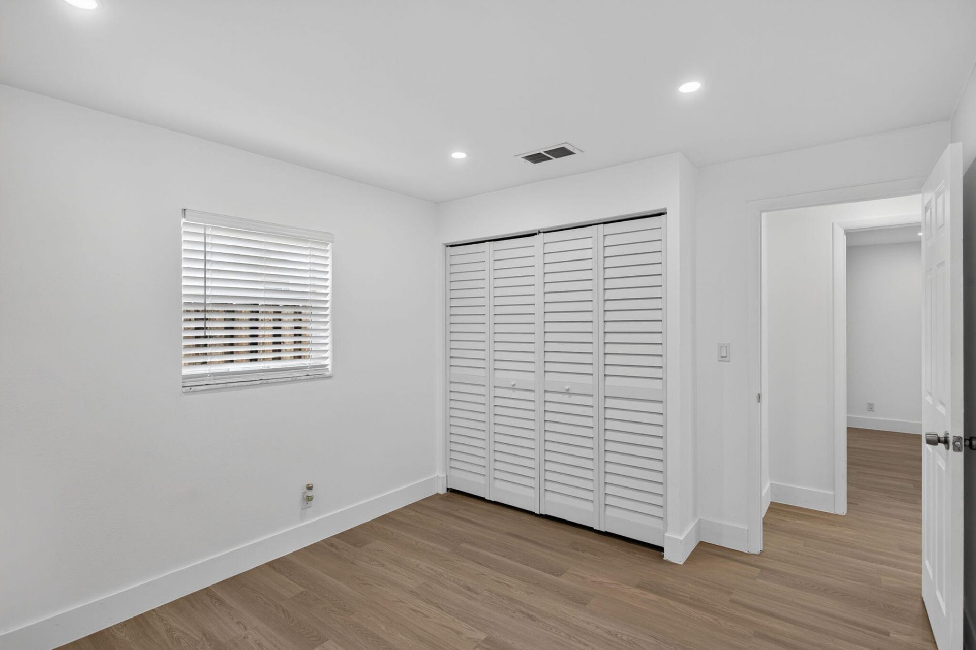 4011 NW 93rd Avenue, Sunrise, FL 33351 Photo