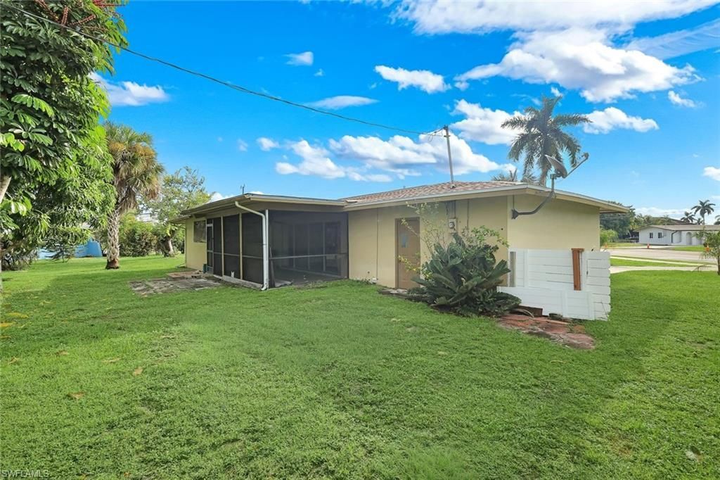 5248 Versaille Ct , Cape Coral, FL 33904 Photo