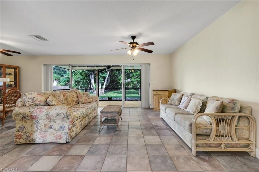 5248 Versaille Ct , Cape Coral, FL 33904 Photo