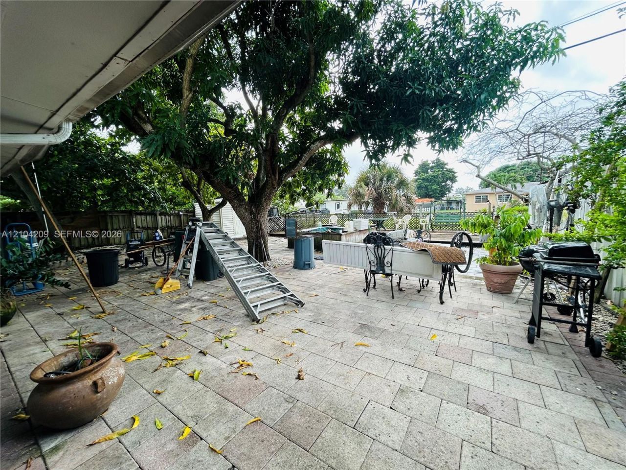 160 W 53rd Ter , Hialeah, FL 33012 Photo