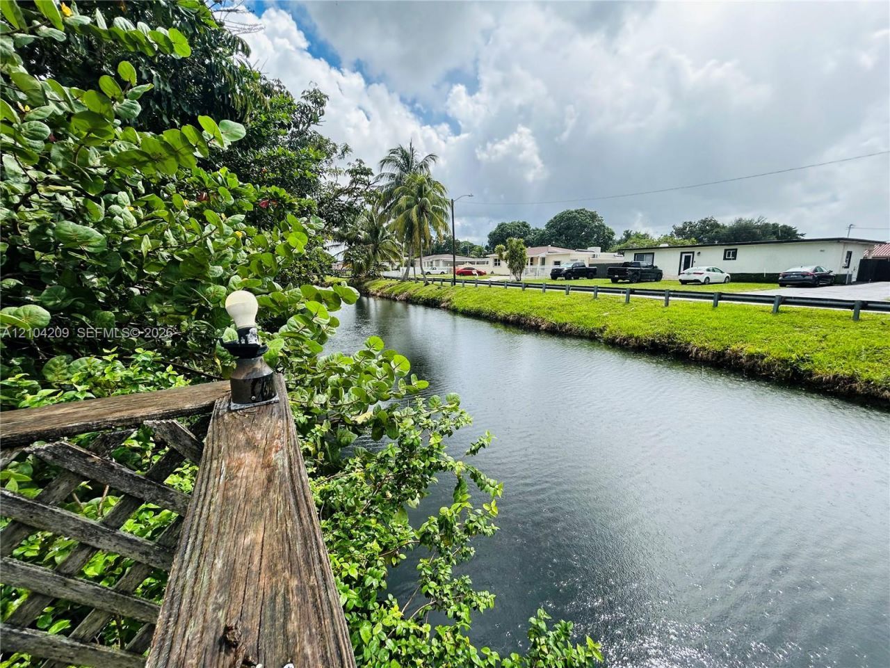 160 W 53rd Ter , Hialeah, FL 33012 Photo