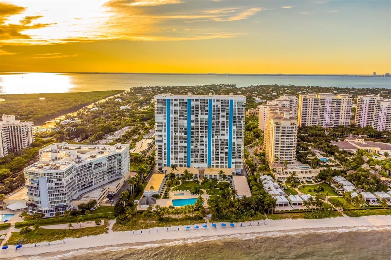 881 Ocean Dr , Unit TH31, Key Biscayne, FL 33149 Photo