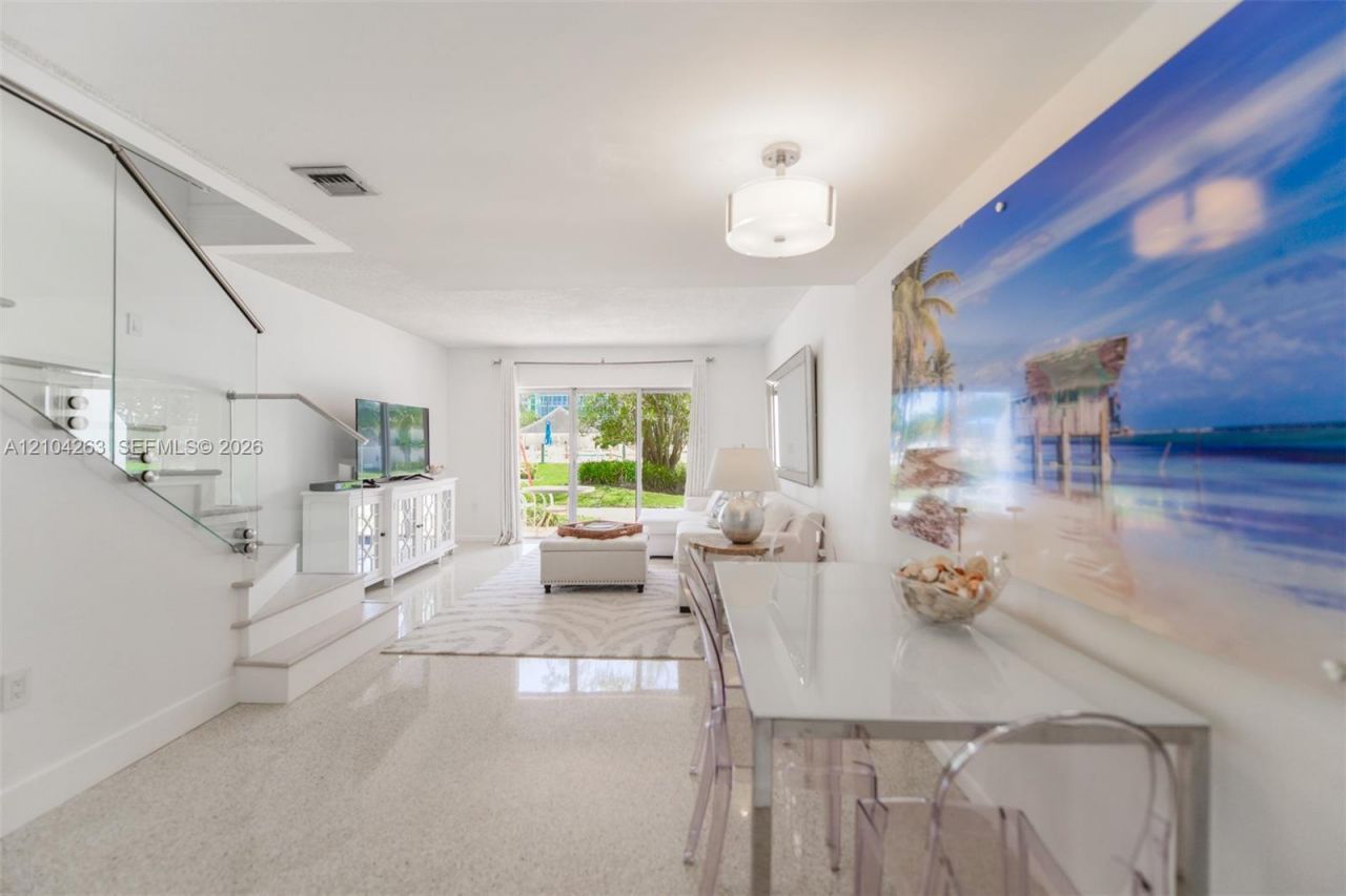 881 Ocean Dr , Unit TH31, Key Biscayne, FL 33149 Photo