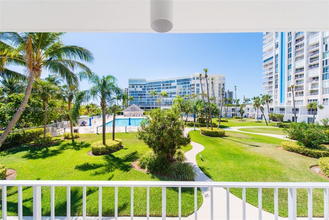 881 Ocean Dr , Unit TH31, Key Biscayne, FL 33149 Photo