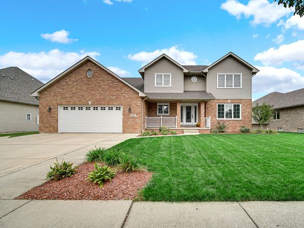 1517 Knighthood Drive , Dyer, IN 46311