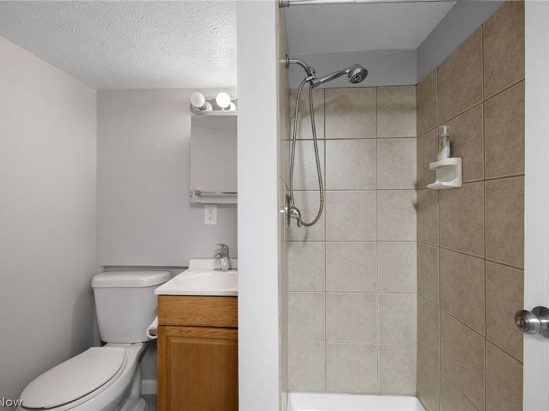 4444 Glenview Road, Warrensville Heights, OH 44128 Photo 14