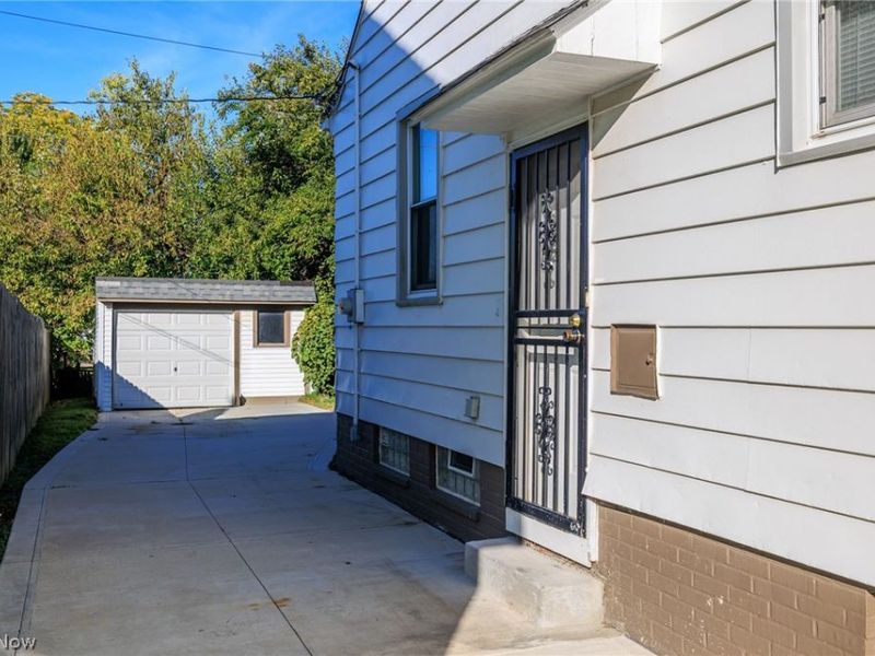 4444 Glenview Road, Warrensville Heights, OH 44128 Photo 15