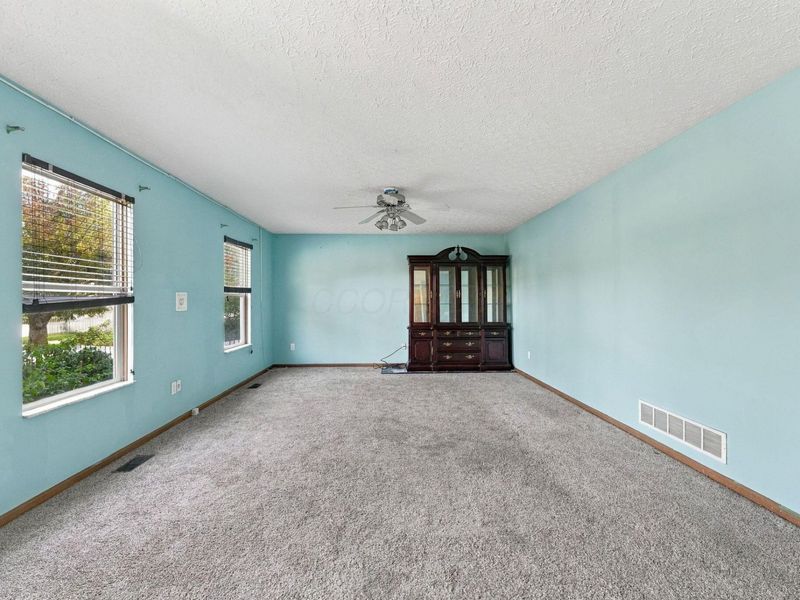 357 Eddington Drive , Pataskala, OH 43062 Photo 13