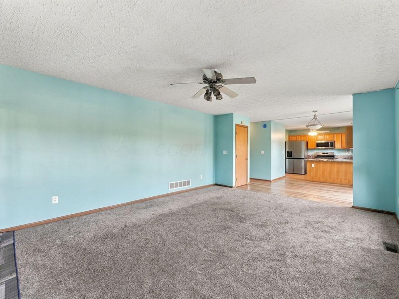 357 Eddington Drive , Pataskala, OH 43062 Photo 14