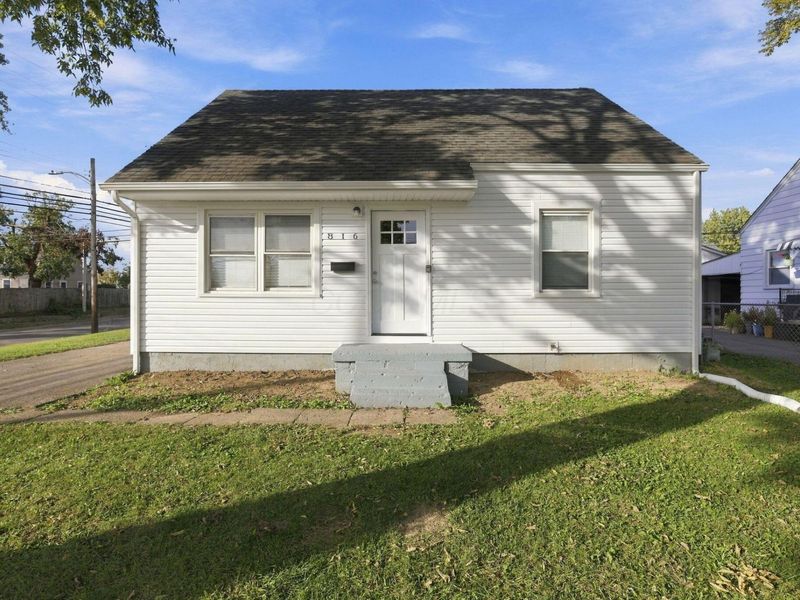 816 Wainwright Drive , Columbus, OH 43224 Photo 1
