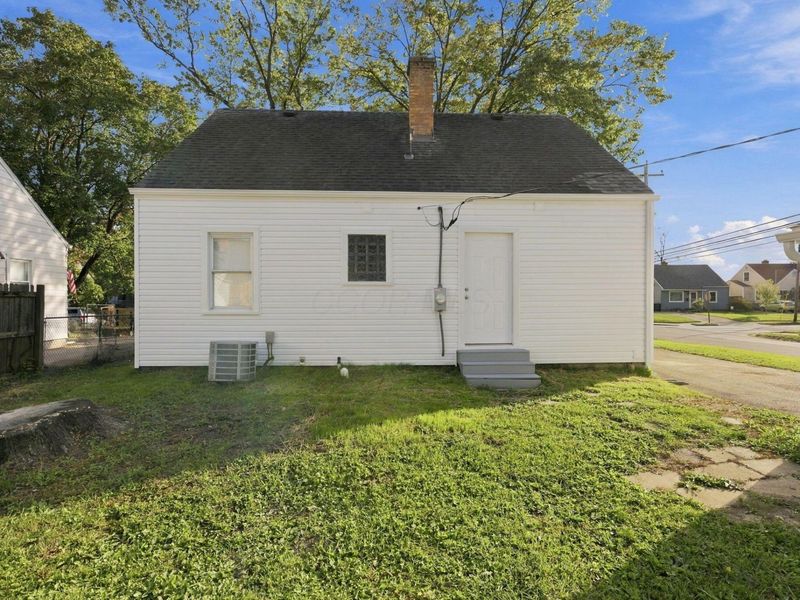 816 Wainwright Drive , Columbus, OH 43224 Photo 27