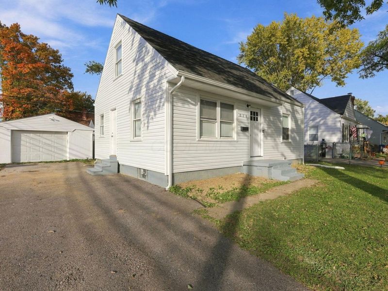 816 Wainwright Drive , Columbus, OH 43224 Photo 3