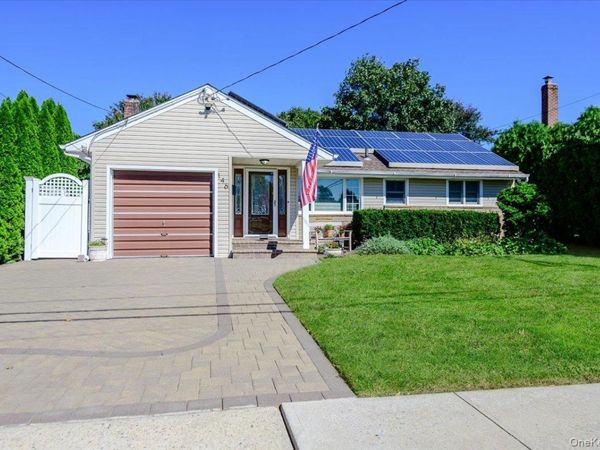 146 Saint Marks Place , Massapequa, NY 11758