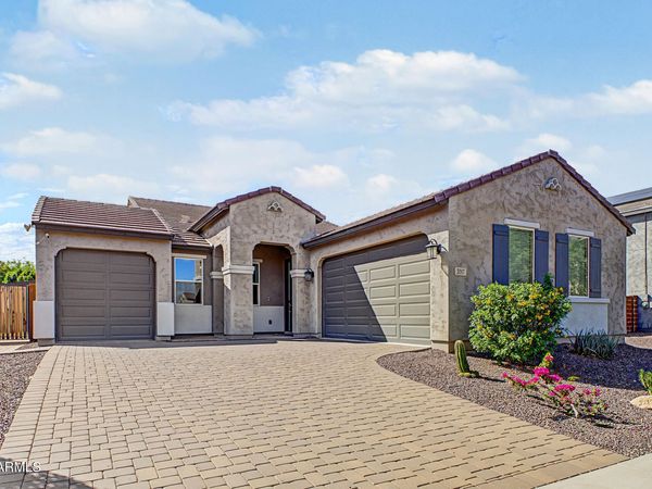 3317 W MELODY Drive, Laveen, AZ 85339