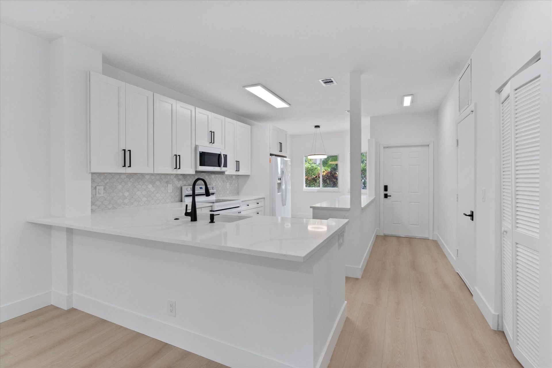 6809 Via Regina, Boca Raton, FL 33433 Photo