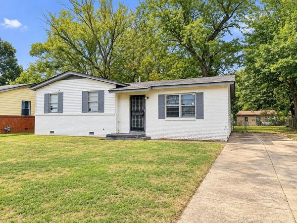 3957 HAMMETT DR, Memphis, TN 38109