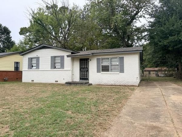 3957 HAMMETT DR, Memphis, TN 38109