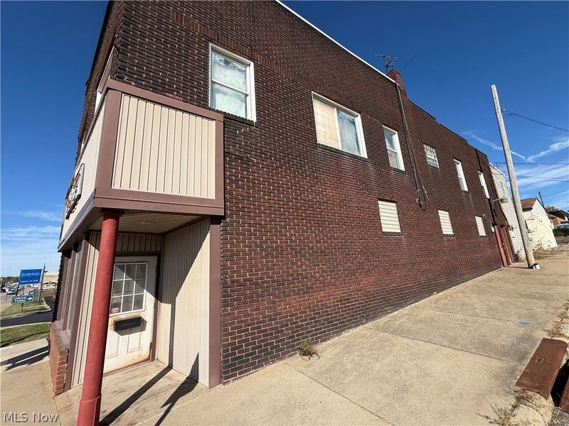 101 N State Street, Girard, OH 44420 Photo 3