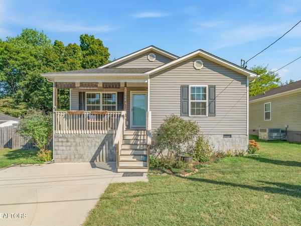 1706 Vada Circle, Knoxville, TN 37912