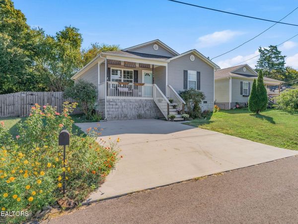 1706 Vada Circle, Knoxville, TN 37912