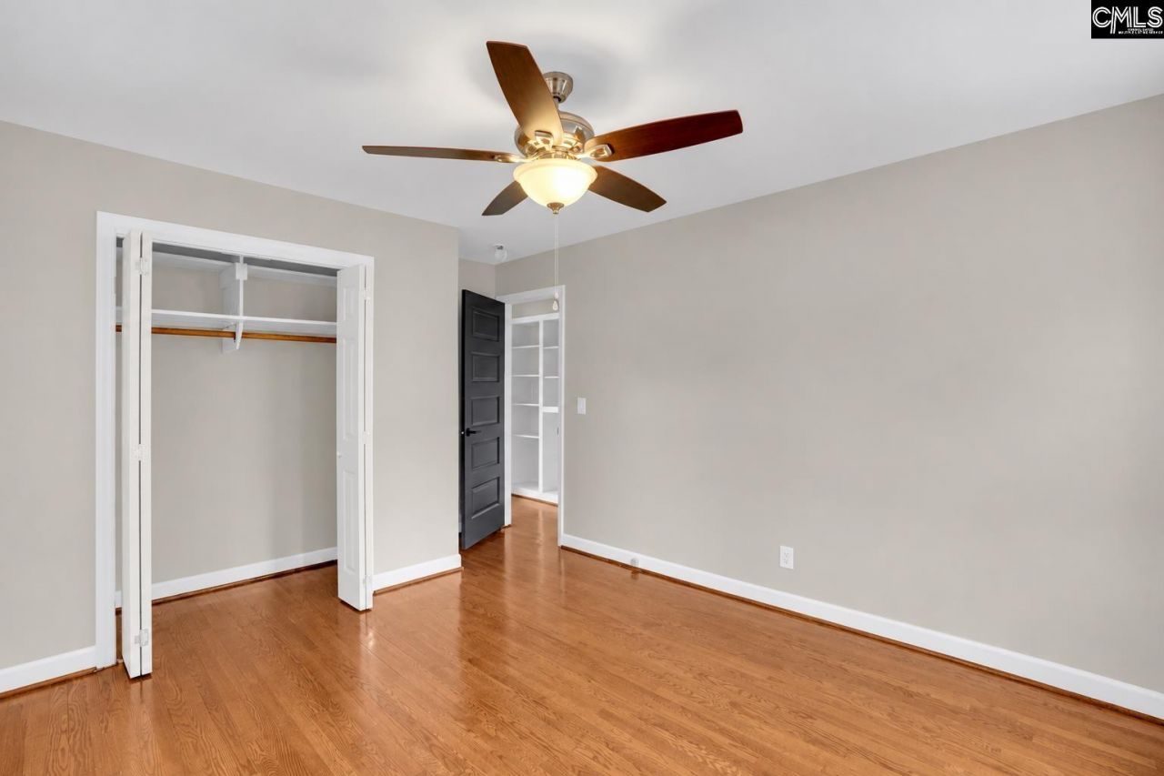 955 Laurie Lane  Photo 22