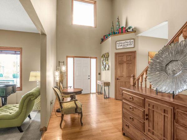 10512 Hidden Oaks Lane N, Champlin, MN 55369