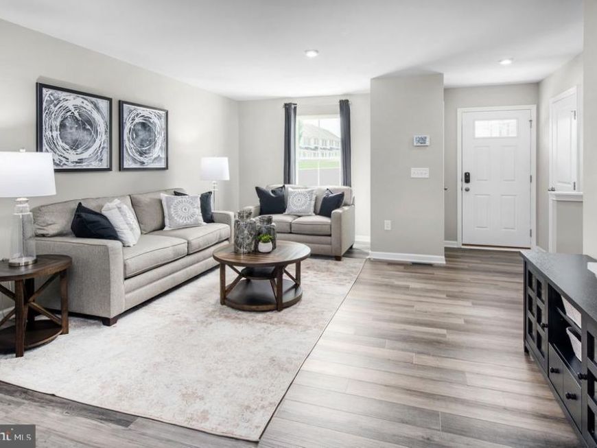 33 Dayspring Drive, Unit J2, Orwigsburg, PA 17961 Main Photo
