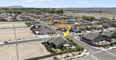 2270 Evelynn Street, Fernley, NV 89408 Photo