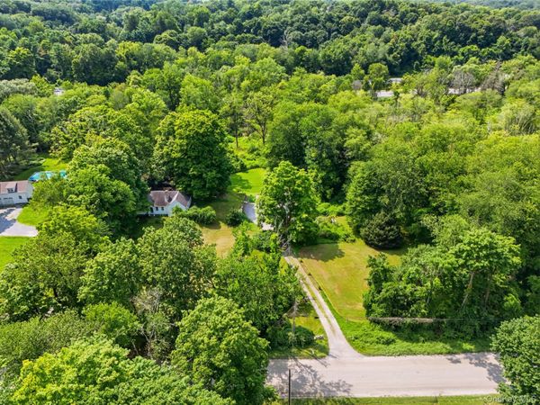 225 Succabone Road , Bedford Corners, NY 10549
