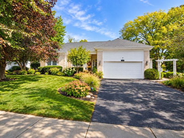 793 Lipizzan Lane, Wauconda, IL 60084