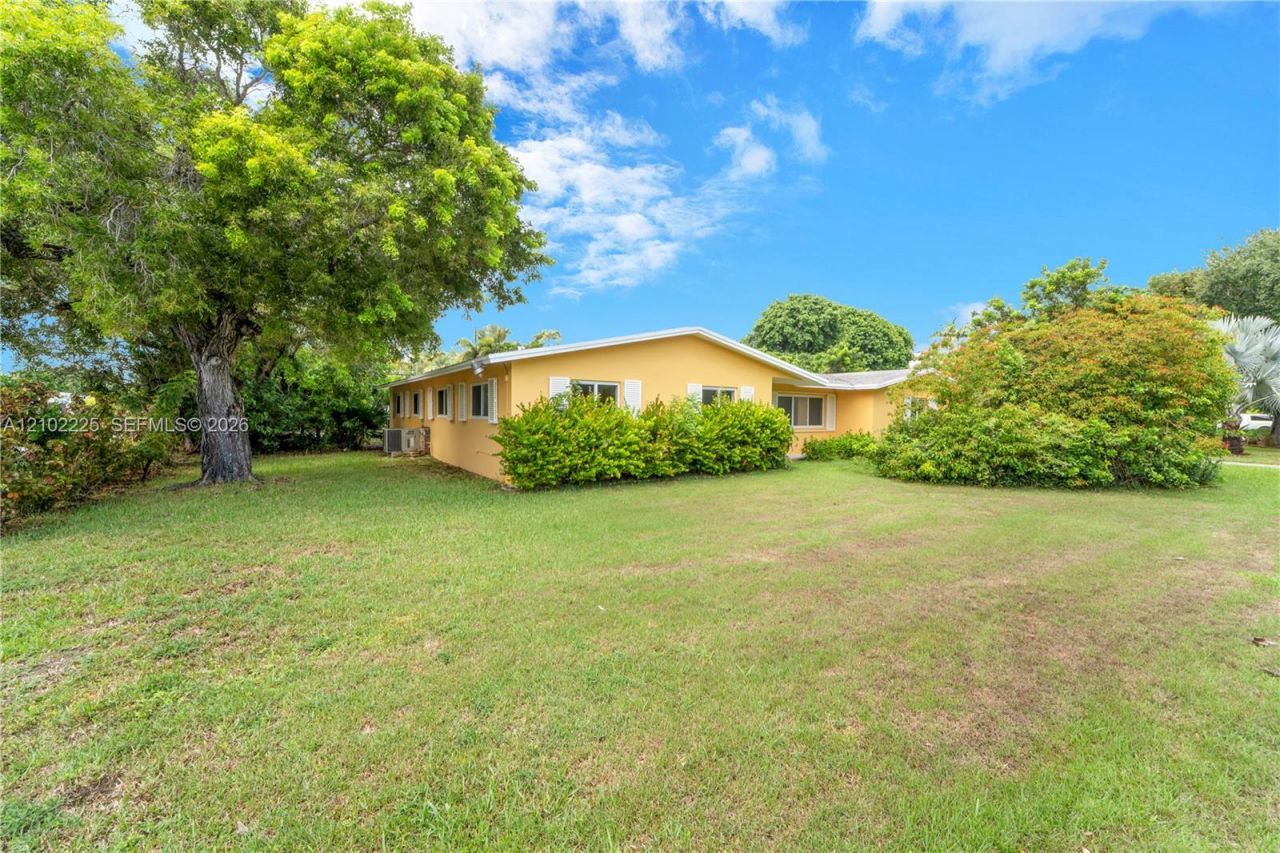 17720 SW 89th Ct, Palmetto Bay, FL 33157 Photo