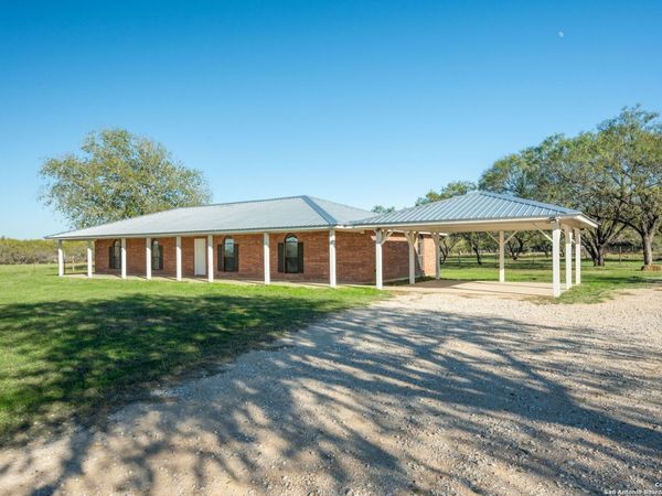 315 SIMON RD, Pleasanton, TX 78064