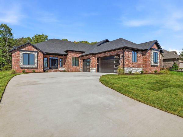 1755 W Gaslight Drive , Springfield, MO 65810