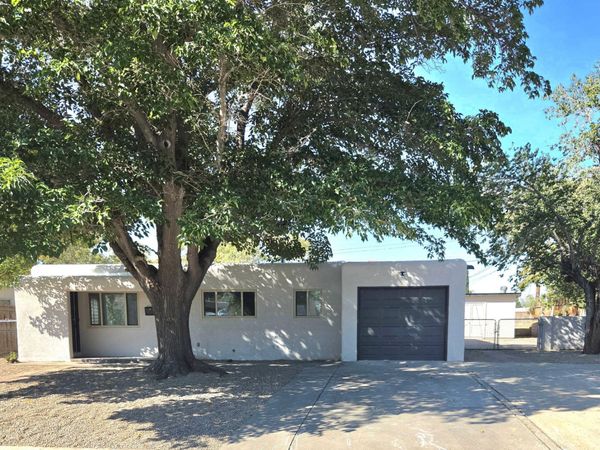 1705 Utah Street NE, Albuquerque, NM 87110