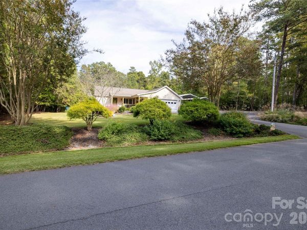 571 Newport Drive, Mount Gilead, NC 27306