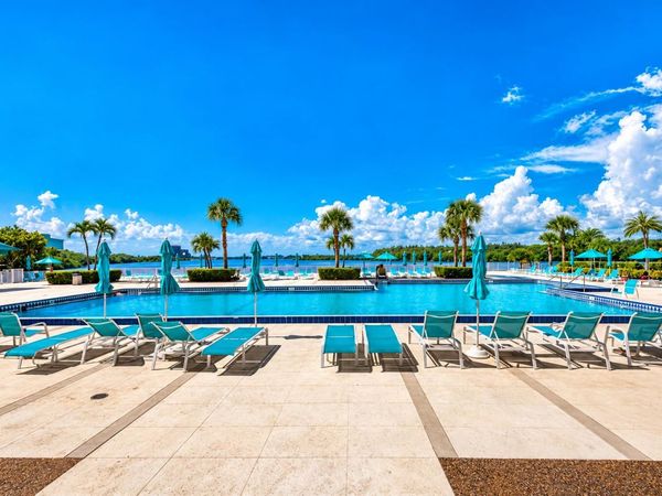 500 BAYVIEW Drive, Unit 925, Sunny Isles Beach, FL 33160